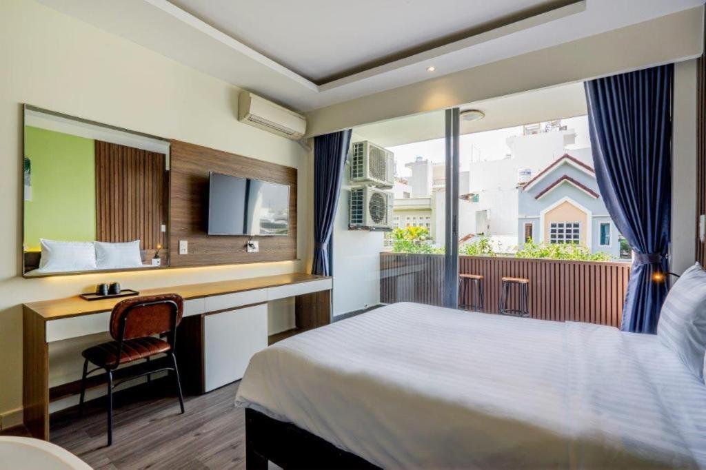 La Phan Huy Ich TP. Hồ Chí Minh