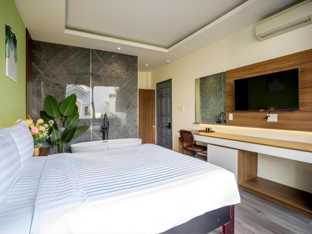La Phan Huy Ich Khách sạn TP. Hồ Chí Minh